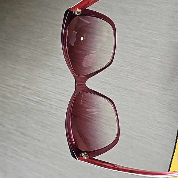 DOLCE GABBANA sunglasses - Picture 8 of 9